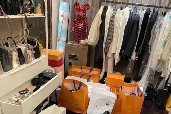 台儿庄区回收一线品牌衣服